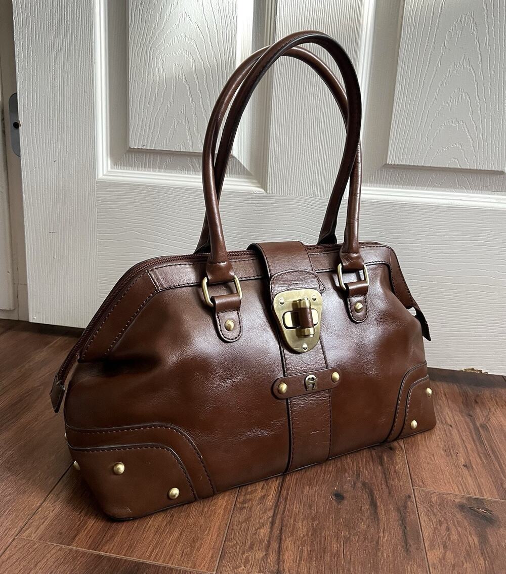 ETIENNE AIGNER Vintage Y2K Brown Cow Leather Classic Satchel Doctor Bag Purse